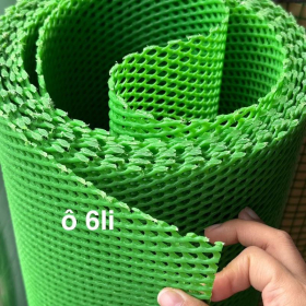 Lưới nhựa khổ 1M dài 1M - Tính theo 1M tới - Màu sắc trắng và xanh phù hợp để trang trí và làm vách ngăn