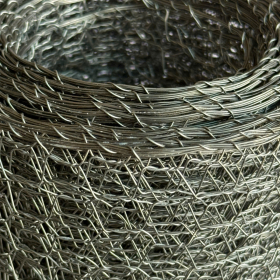 Lưới mắt cáo kẽm