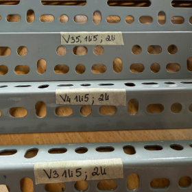 VLỗ - V4 1li5; 2li