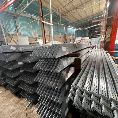 Thi Công Kệ Sắt - VLỗ